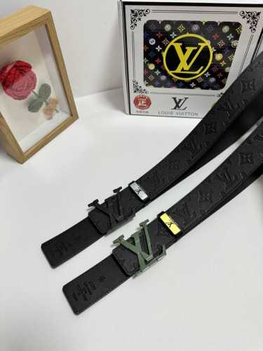 品名：Lv..路易..威登 材质：原单牛皮腰带 百分百头层牛皮腰带保证真皮，24K纯钢扣，专柜原单品质、做工精细，时尚大牌，送人自用首选 包装： 请认准如图专柜