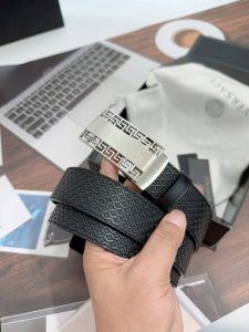 特P190 范思哲原单，宽度了3.5Cm,原版皮商务休闲两用，610419