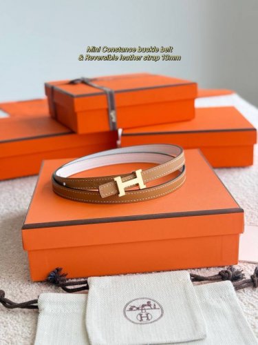 --精品 Mini Constance 精品精钢五金带钢印搭配进口Epsom皮 宽度13Mm Hermes女款腰带以其精湛工艺高品质材料和经典设计备受推崇 是女