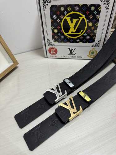品名：Lv..路易..威登 材质：原单牛皮腰带 百分百头层牛皮腰带保证真皮，24K纯钢扣，专柜原单品质、做工精细，时尚大牌，送人自用首选 包装：
