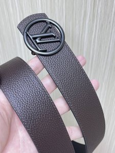 特 4.0当季新款 双面进口小牛皮 可双面用 搭配精品扣头 实物实拍 官网同步