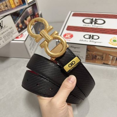 品名：菲拉格幕 原单皮带 材质：原单牛皮腰带 百分百头层牛皮腰带保证真皮，24K纯钢扣，专柜原单品质、做工精细，时尚大牌，送人自用首选 包装： 请认准如图专柜包