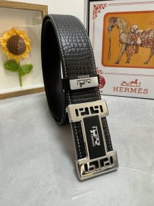 品名：爱马仕.HermèS 原单 材质：原单牛皮腰带 百分百头层牛皮腰带保证真皮，24K纯钢扣，专柜原单品质、做工精细，时尚大牌，送人自用首选 包装： 请认准如
