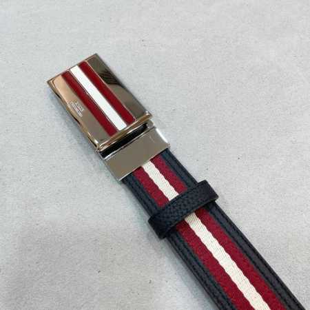 专柜ＢＡ、ＬＬＹ 拼色款全皮手工拼接 双面两用 尺寸3.4Cm - 点击图像关闭