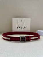 特 Bally巴利 专柜同款 男士腰带 宽:3.4Cm 这款选用反面枣红进口牛皮精制而成 正面金属板扣 简约百搭 可调式长度可轻松匹配完美尺寸