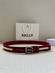 特 Bally巴利 专柜同款 男士腰带 宽:3.4Cm 这款选用反面枣红进口牛皮精制而成 正面金属板扣 简约百搭 可调式长度可轻松匹配完美尺寸