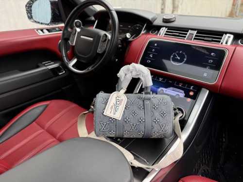 高端货 新款 “Louis Vuitton”Lv单肩包 路易威登单肩包手提 差包 M22762 Louis Vuitton Keepall 25金属件牛仔老花可