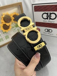 品名：菲拉格幕 原单 材质：原单牛皮腰带 百分百头层牛皮腰带保证真皮，24K纯钢扣，专柜原单品质、做工精细，时尚大牌，送人自用首选 包装： 请认准如图专柜包装赠