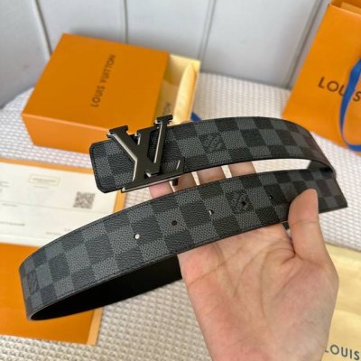 驢家 寬度40Mm Ss今季專櫃在售新品 男款 進口訂製帆布面料 襯托意大利進口柔軟純色小牛皮底 精緻的三层搭扣 印有品牌設計logo 締造獨特造型 雙面用