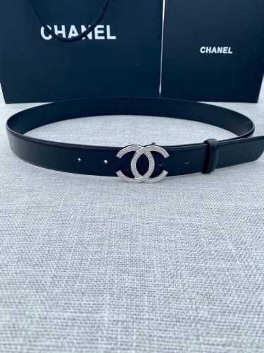 宽度3.0Cm Chanel 香奈儿 原版碰纹牛皮金 银 色镶钻钢扣。