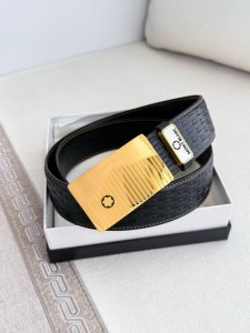 品名：万宝龙.Montblanc原单 腰带 皮带 型号：挂扣，原版新款纯钢材质挂扣，双面头层牛皮实物拍摄， 材料：百分百头层牛皮，保证真皮。专柜同等质量，双面头