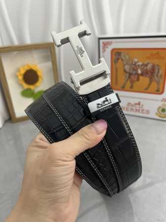 品名：爱马仕.HermèS 自动带 材质：原单牛皮腰带 百分百头层牛皮腰带保证真皮，24K纯钢扣，专柜原单品质、做工精细，时尚大牌，送人自用首选 包装： 请认准 - 点击图像关闭