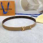 3.0Cm 路易威登Lv腰带，双面头层牛皮皮料，长度：.75.80.85.90.95.100.105.110欧，铜五金扣原版开模定制庆祝]