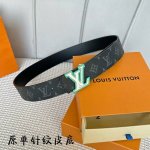 驢家新品 寬度40Mm 驢家ss24早春新品腰帶系列 意大利原廠皮料 扣頭採用雙拼視覺效果工藝 全方位精打細磨 精密度厚金電鍍 雙面用