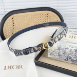 Dior 早春新款 C D搭扣黄铜腰带扣，小牛皮腰带 款式时髦优雅、可搭配牛仔裤半裙或者连衣裙，经典永存 3Cm