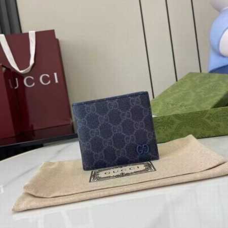顶配版 这款双折钱包是2025早秋系列的一款力作此单品以Gg Supreme帆布匠心打造，采用撞色皮革里层，缀饰陶瓷效果Gg细节 黑色Gg Supreme帆布 - 点击图像关闭