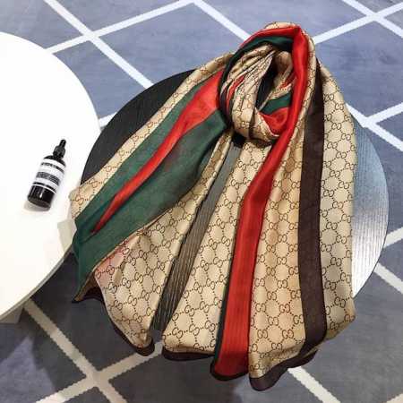 旅游必备单品 爆款丝巾 不管怎么看都觉得是那么美！当你看到实物你就会再回购入手 图片都是实拍。尺寸：180-70Cm - 点击图像关闭