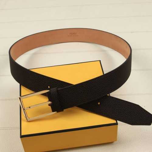 Fendi 宽40Mm 原单进口双面头层小牛皮，搭配原版纯铜针扣，手感.油边近乎完美，质感无可挑剔，出众的细节，高清实拍，货真价实，品质保证。