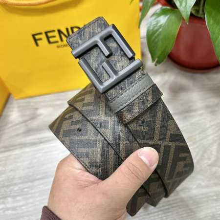 图片包装＋10 Fendi 芬迪 专柜同款 宽4.0Cm 双环正反用腰带 Ff按钉搭扣 灰色Cuoio Romano皮革材质 反面面料带有烟草黄和黑色Ff图案 - 点击图像关闭