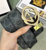 皮带：古奇.Gu...Cci原单 镶钻 腰带：百分百头层牛皮，保证真皮，24K镶钻纯钢扣双面可用专柜同等质量， 送人自用首选 包装： 请认准如图专柜全套礼盒包装