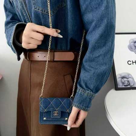 香奈儿Chanel官网新款Mini斜挎包包 零钱包搭配链条 可拆卸可放耳机 纸巾 口红 钥匙 等小物件 尺寸10*8.5*3Cm - 点击图像关闭