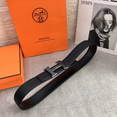 特 P160 ：配送专柜全套礼盒包装。爱马仕男款精品 精致荔枝纹原版皮底，双面头层牛皮 &原版纯钢特色扣，双头尾设计，彰显独特风格，双色可双面使用 宽度：38毫
