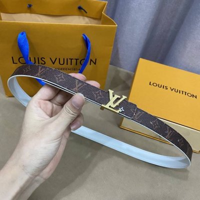 寬：20Mm 驢家新品 Ss22特別限定女士腰帶 寬度2Cm 訂製經典料襯托柔軟小牛皮底 全新開模標誌性搭扣 多色選