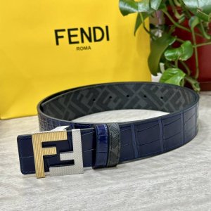 p200 Fendi（芬迪）专柜同款 宽4.0Cm 双环正反用腰带 Ff按钉搭扣 兰色Cuoio Romano皮革材质 反面面料带有烟草黄和黑色Ff图案 四方金