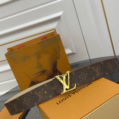 P4.0Cm Pharrell Williams 以 New Steamer 系列的 Monogram 帆布重绎经典 Lv Initiales 双面腰带，呈现个