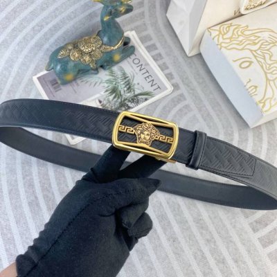范思哲 特种皮腰带自动带系列 ，原厂五金精品不锈钢扣，手感柔软舒适 宽3.5Cm。