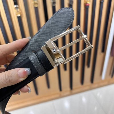 万宝龙顶级质量，新款男士腰带 小牛皮皮带 专柜同步新款商务休闲款上班族最爱双面调节使用宽度3.5Cm