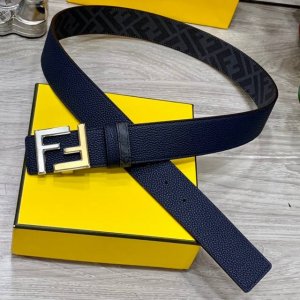 fendi 芬迪 专柜同款 宽4.0Cm 双环正反用腰带 Ff按钉搭扣 兰色Cuoio Romano皮革材质 反面面料带有烟草黄和黑色Ff图案 黑色珐琅金属饰面