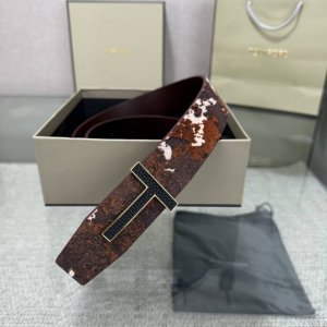 汤姆福特最新网红爆款双面头层牛皮专柜同步3.8宽新款上市了 原版牛皮 搭配铜扣 优雅 大方用的方便 谢谢你转载