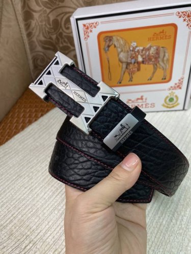 品名：爱马仕.Hermès C原单 材质：原单牛皮腰带 百分百头层牛皮腰带保证真皮，24K纯钢扣，专柜原单品质、做工精细，时尚大牌，送人自用首选 包装： 请认准