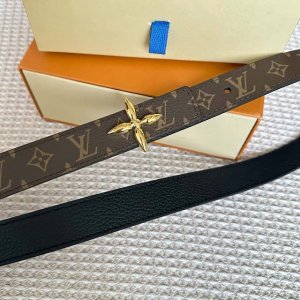 原版包裝 L0Uis Vuitt0N 今季新品 驢家女士原單腰帶 寬度25毫米 定制帆布面搭配底 全新開模扣 多種五金可供選擇. 雙面用 百搭款