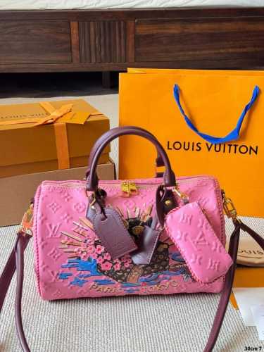 牛皮版本 Lv Sppedy30 Lv Speedy 30Cm枕头包 无论版型 内里和专柜毫无差别 真正原版复刻 内里可拆卸 火遍全球的爆款机场大包 机车女神包