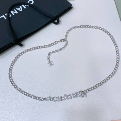 Chanel 24腰链 珍珠 与 水钻 溜冰鞋点缀 别致新颖 黄铜材质 均码总长95Cm