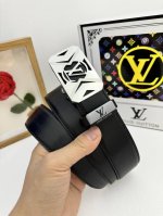 品名：Lv..路易..威登自动带 材质：原单牛皮腰带 百分百头层牛皮腰带保证真皮，24K纯钢扣，专柜原单品质、做工精细，时尚大牌，送人自用首选 包装： 请认准如
