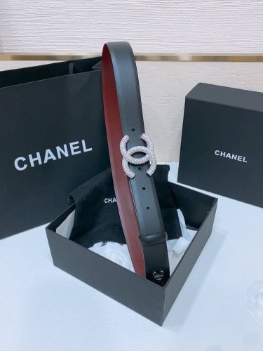 Chanel 春夏新款 小牛皮与黄铜Cc搭扣 精致细腻 光滑优雅 3.0Cm