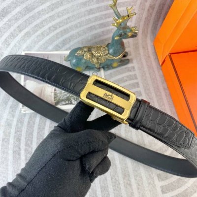 爱马仕 特种皮腰带自动带系列 ，原厂五金精品不锈钢扣，手感柔软舒适 宽3.5Cm。