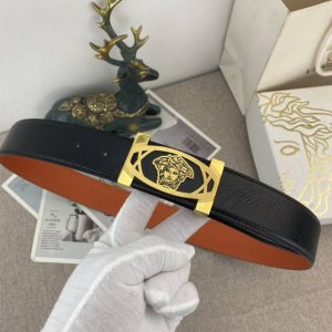 范思哲 特种皮腰带系列 ，原厂五金精品不锈钢扣，手感柔软舒适 宽3.8Cm。