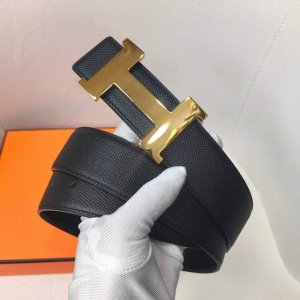hermes.爱马仕 官网同步 宽度38Mm 原版手掌纹搭带身搭配原版精品钢扣，男装的经典搭配，可双面使用完美配饰！
