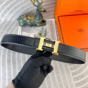 爱马仕 特种皮腰带系列 ，原厂五金精品不锈钢扣，手感柔软舒适 宽3.8Cm。