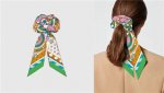 爱马仕Hermes “森林的低语”发圈，束发带两用 Twilly小丝巾 Twilly小丝巾 100%桑蚕丝 这款小巧的真丝配饰佩戴方式千变万化，可为您的日常造型