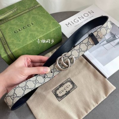 Gucci 2025最新专柜系列兰花 款号 659418 92Tin 4075 双面进口原厂防水Pvc材质 比牛皮还耐用 宽度3.0Cm 可旋转古铜白银双G带扣