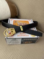 品名：爱马仕.HermèS 原单自动带 材质：原单牛皮腰带 百分百头层牛皮腰带保证真皮，24K纯钢扣，专柜原单品质、做工精细，时尚大牌，送人自用首选 包装： 请