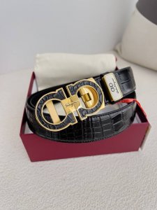 品名：Ferrgamo..菲拉格慕 腰带自动带 皮带 型号：自动扣，纯钢材质自动扣，头层牛皮，自动带身 材料：百分百头层牛皮，保证真皮。24K纯钢扣专柜同等质量