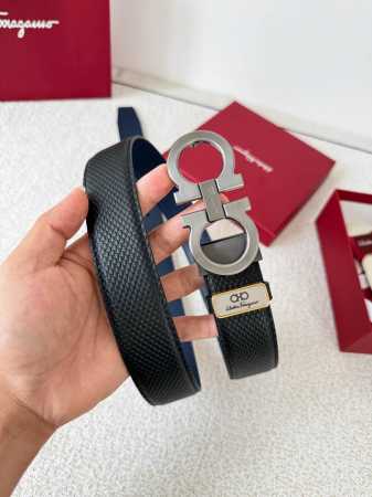 品名：菲拉格慕.Ferrgamo腰带 皮带 原单 型号：挂扣，纯铜材质经典挂扣，实物拍摄，头层牛皮 材料：百分百头层牛皮，保证真皮。纯铜材质，真空电镀永不掉色， - 点击图像关闭