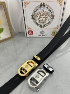 品名：Versace.范思哲 自动带 材质：原单牛皮腰带 百分百头层牛皮腰带保证真皮，24K纯钢扣，专柜原单品质、做工精细，时尚大牌，送人自用首选 包装： 请认