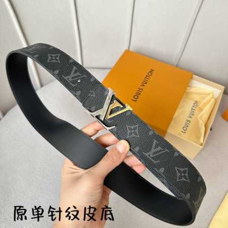 特 寬：40Mm 驢家新品 寬度40Mm 驢家Ss23早春新品腰帶系列 意大利原廠皮料 扣頭採用雙拼視覺效果工藝 全方位精打細磨 精密度厚金電鍍 雙面用 - 点击图像关闭
